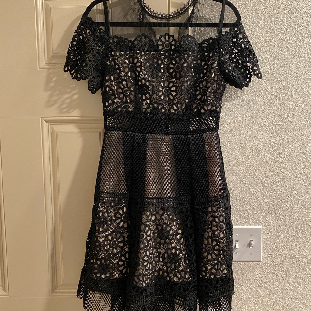 Black detailed dress